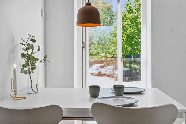 Attraktiv 1-værelses kvalitetslejlighed med sydvestvendt altan/terrasse - Photo 1