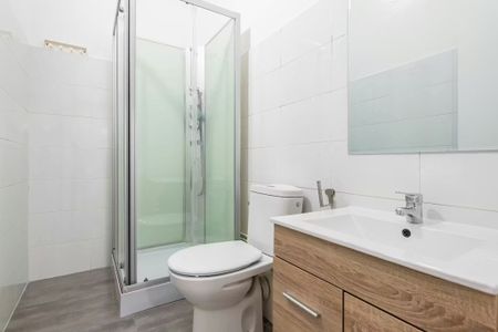 Gran Via Marquès del Túria Gran Via, Valencia, Valencian Community 46005 - Photo 4