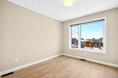 For Lease - 348 Raheen Court Ottawa Circuit, Barrhaven, Ontario - Photo 3