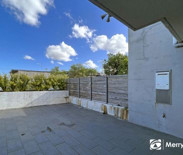 Spacious townhouse with lots to offer - Photo 5