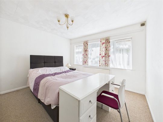 Silverdale Court, Silverdale Road, Hove, East Sussex, BN3 6FS - Photo 1