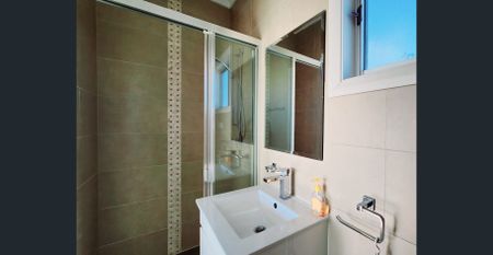 Near New Tri-level 2-bedroom Townhouse In Great Condition - Photo 4