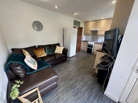 4 bedroom house to rent - Photo 2