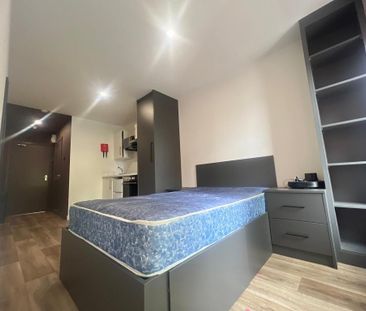 1 bedroom flat to rent - Photo 2