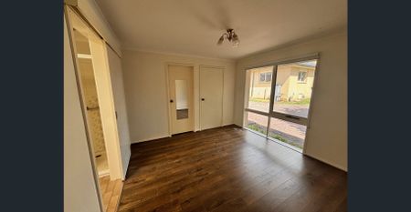 Spacious Two-Bedroom Home in Sought-After East Doncaster Secondary College Zone - Photo 4