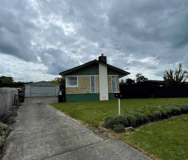 LOVELY SUNNY 3 BEDROOM HOME - Photo 5