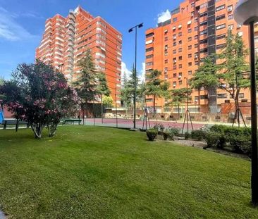 4 bedroom luxury penthouse for rent in Madrid, Autonomous Region of... - Photo 3