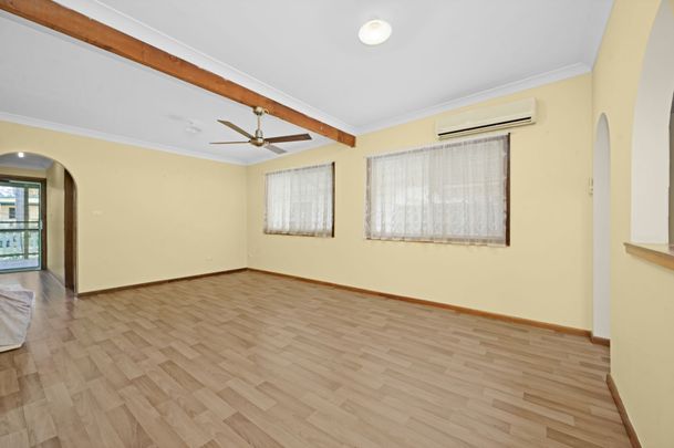 56 Oxford Street, Cambridge Park - Photo 1