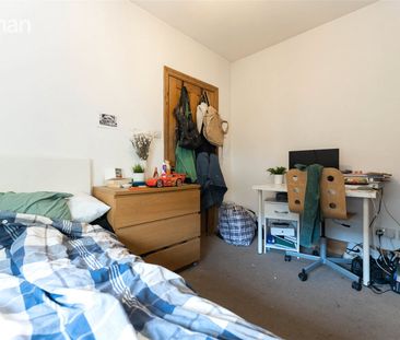 4 bedroom terraced house to rent - Photo 4