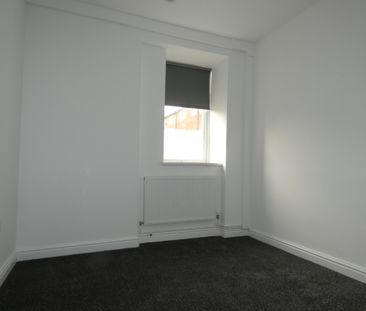 Reads Avenue Flat 2 - Photo 4