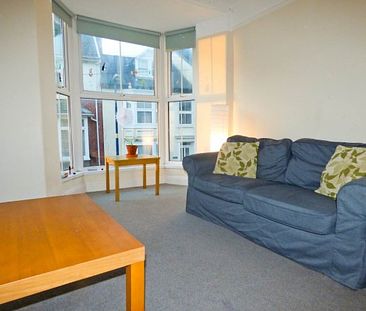 1 Bed - Sea View Place, Aberystwyth, Ceredigion - Photo 2