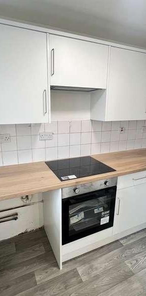 Reservoir Road, London, N14 - Photo 1