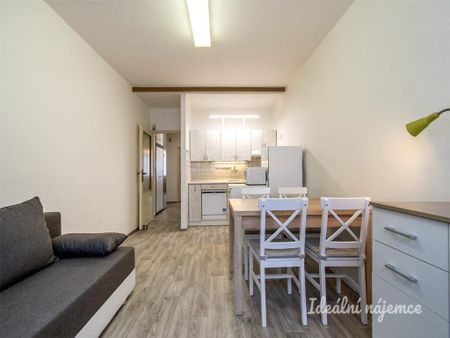 Pronájem bytu 2+kk 46 m2 - Fotografie 5