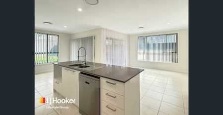 4 Bedroom Family Home - With A Garden Shed - Photo 4