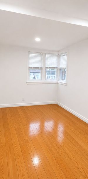 For Lease - 653 Bathurst Street, Toronto, Ontario - Photo 1