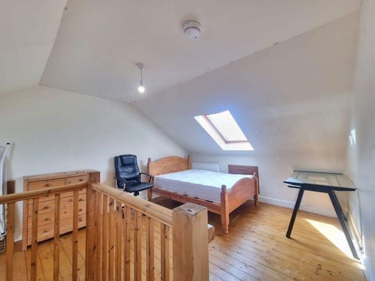 4 bedroom terraced house to rent - Photo 1