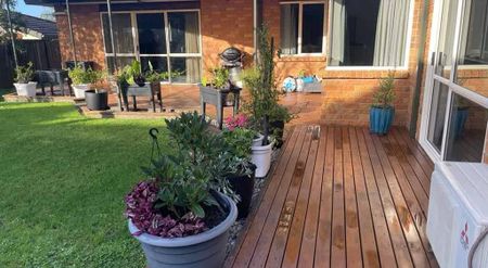 Beautiful 4 bed rooms Family home in Orewa - Photo 3