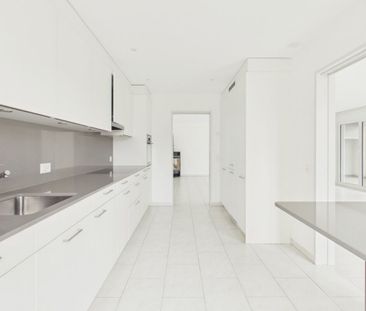 Moderne 5.5-Zimmerwohnung im Erdgeschoss mit Cheminée und grossem S... - Foto 6