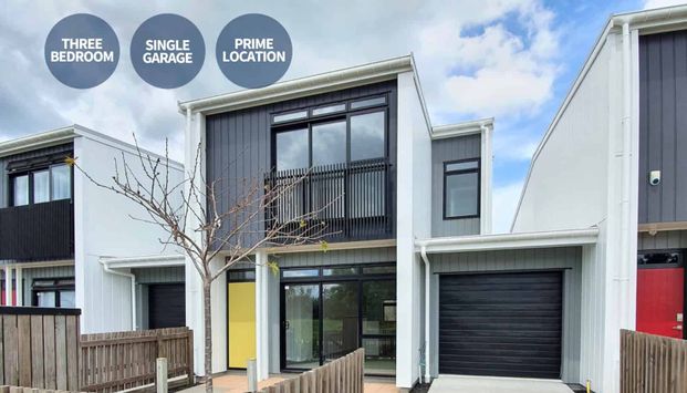 Fabulous Modern Terrace Home - Photo 1