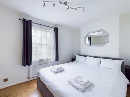 2 bedroom terraced house to rent - Photo 3