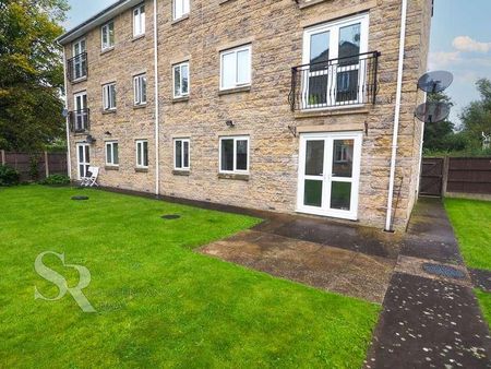 Hayfield Road, Chapel-en-le-frith, SK23 - Photo 2