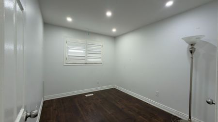 For Lease - 7479 Pickfair Drive, Mississauga, Ontario - Photo 5