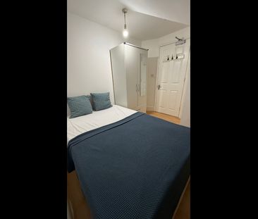 Room in a Shared House, High Road, NW10 - Photo 3