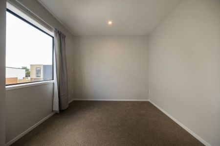 2 Bedroom Townhouse - Photo 3