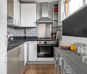 419 High Road - Photo 4