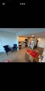 One bedroom for rent in a three bedroom apartment - Photo 4