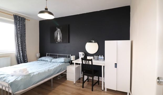 Roberta Street, Bethnal Green, London E2 - Photo 1