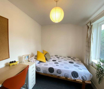 Amersham Grove - Photo 2