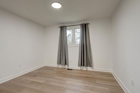 For Lease - 13 Dunwich Drive, St. Thomas, Ontario - Photo 4