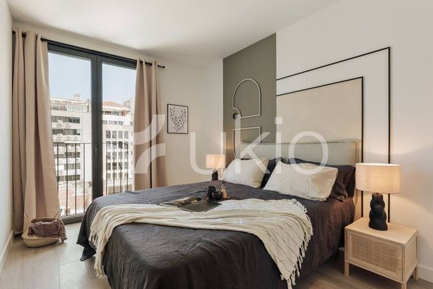 4 room luxury Apartment for rent in Barcelona, Spain - Photo 1