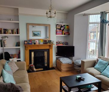 3 bedroom end of terrace house to rent - Photo 1