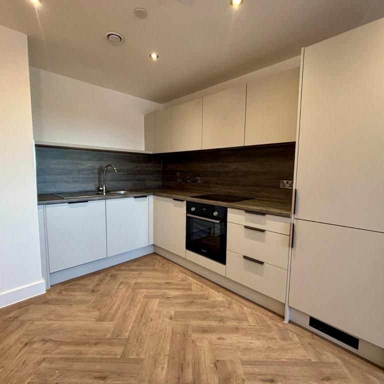 1 bedroom flat to rent - Photo 1