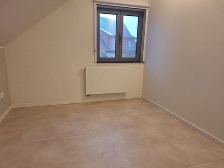 Modern en energiezuinig 2-slaapkamerappartement met carport en ruim terras (geen gemeenschappelijke huurlasten) - Photo 4