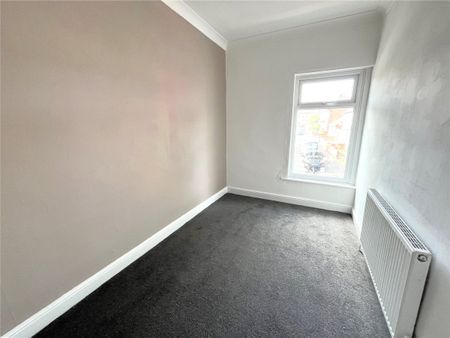 Park Drive, Ilkeston, Derbyshire, DE7 - Photo 4