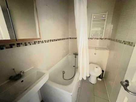 Benwell Road, Highbury, N7 - Photo 5