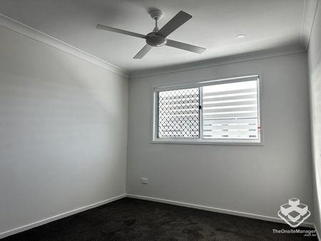 BRAND NEW ULTA MODERN LUXURY 4 BEDROOM TOWNHOUSE WITH DUCTED AIR-CON âFirst 2 Week Rent Freeâ - Photo 3