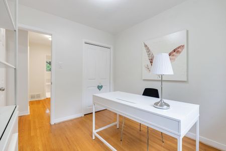 For Lease - 1920 Truscott Drive Unit# Main, Mississauga, Ontario - Photo 2