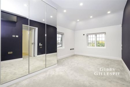 6 bedroom detached house to rent - Photo 4