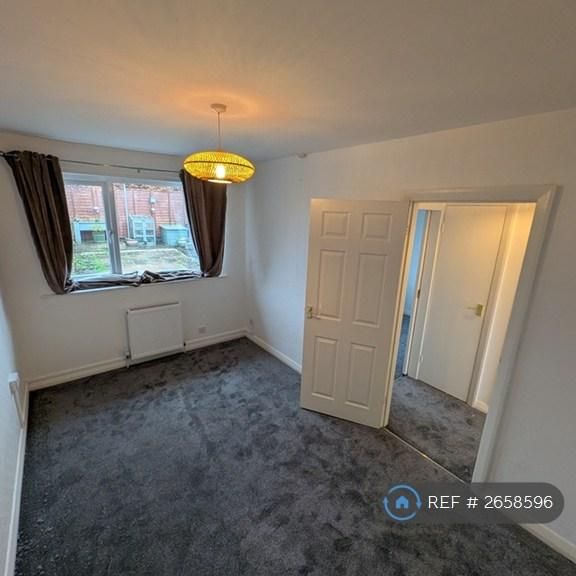 2 bedroom bungalow to rent - Photo 1