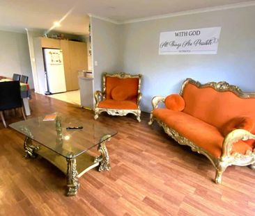 4 Bedroom House in Quiet Neighbourhood - Photo 4