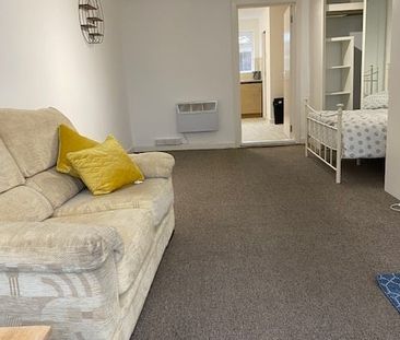 Studio Flat, Bedford Road, RG1 - Photo 5