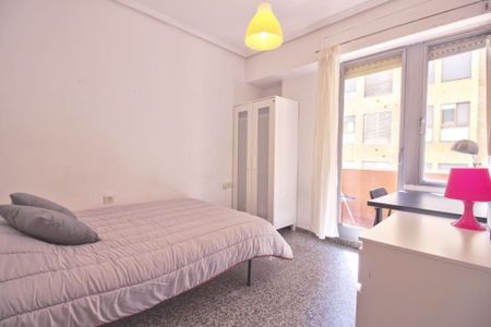 Carrer del Doctor Vicente Pallarés, Valencia, Valencian Community 46021 - Photo 4