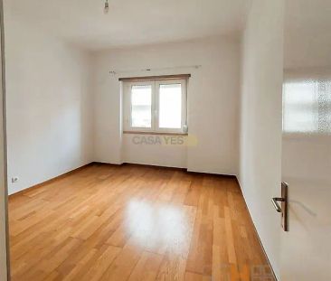 Apartment T2 in Águas Livres, Amadora - Photo 3