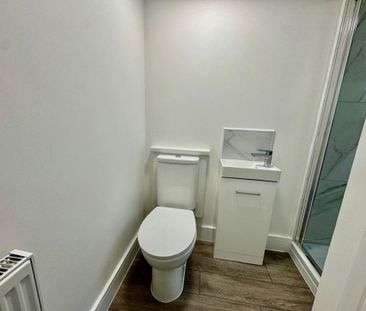 3 bedroom terraced house to rent - Photo 6