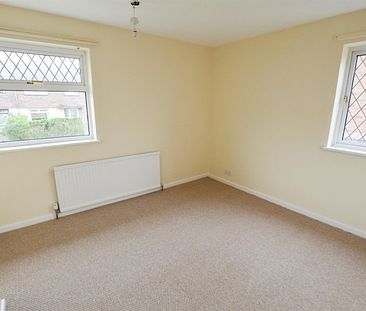 3 bedroom - Photo 2