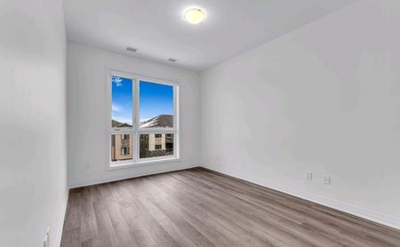 For Lease - 470 Gordon Krantz Avenue Unit# 316, Milton, Ontario - Photo 2